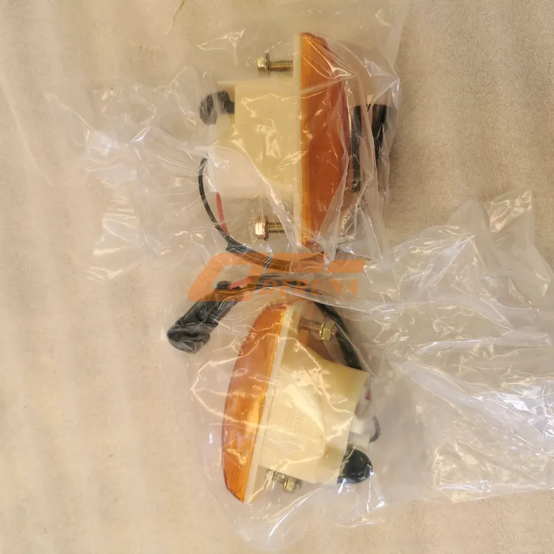 WG9925720013 Side Turn Signal Lamp (Right)