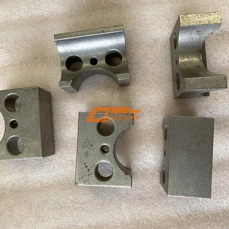 200V04202-0136 Rocker Arm Holder