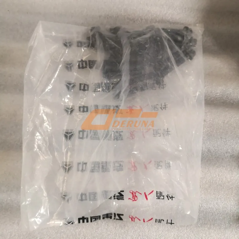 200V90490-0133 Connecting Rod Bolt