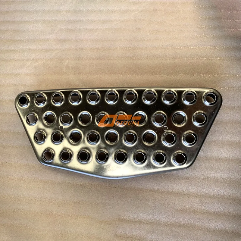 810W61511-0001 Fender Antiskid Plate I