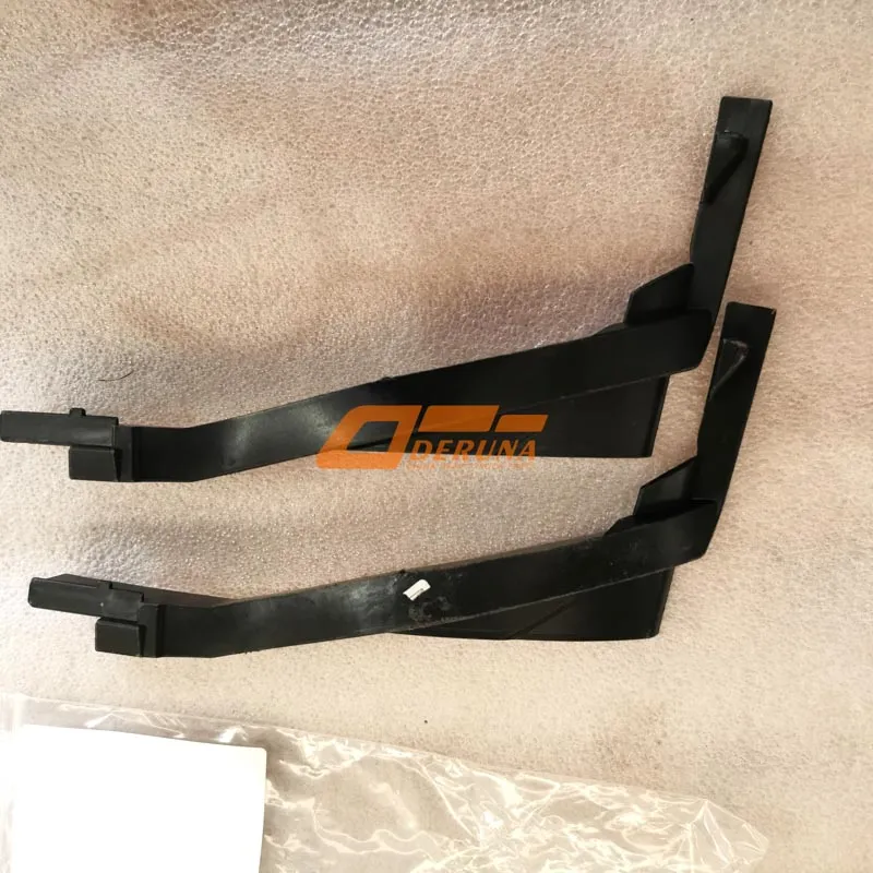 810W62410-2400 Right Decorative Panel Of The Right Slit (Symmetrical With The Left Part)