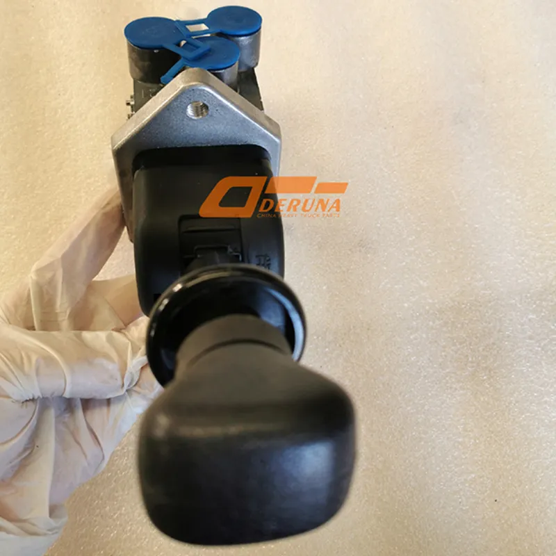 811W52315-6156 Handbrake Valve