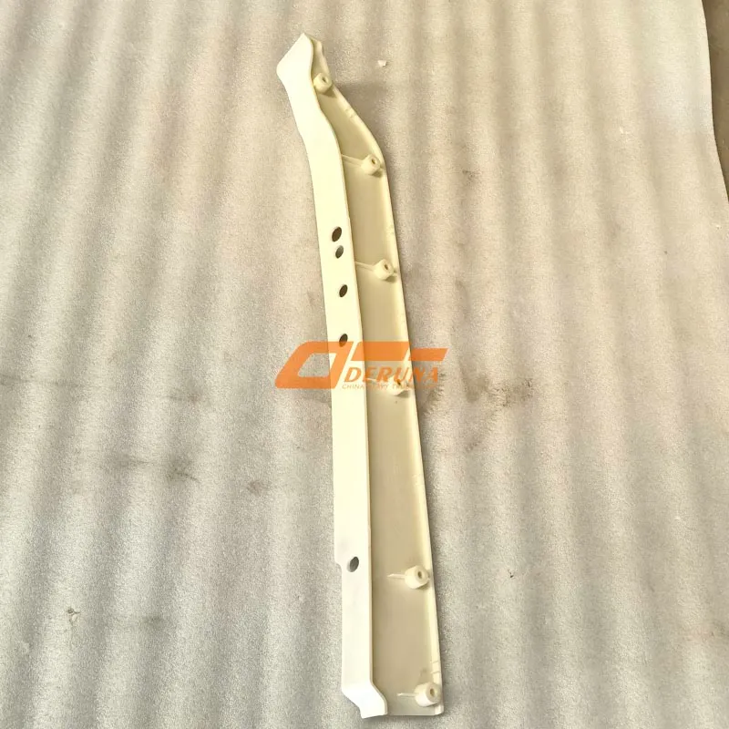 812W41610-0021 Bumper Trim Left