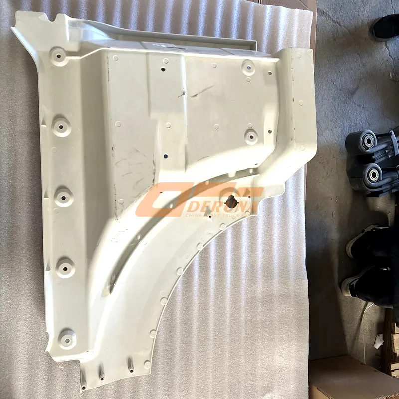 812W61510-0828TQS606 Left Wing