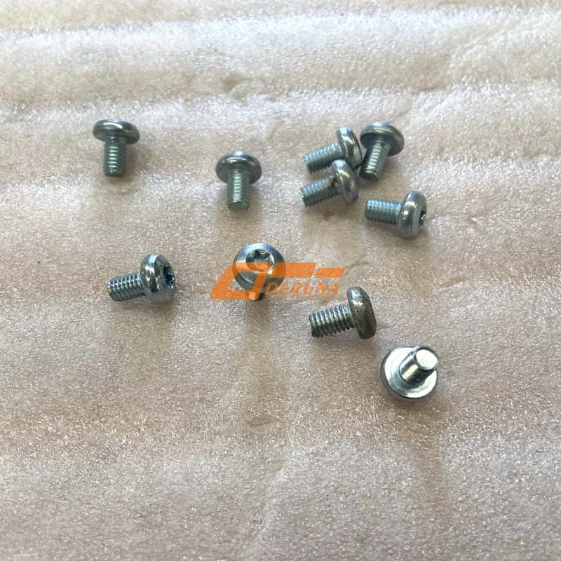 MQ6W02253-0302 Hexalobular Socket Pan Bolt