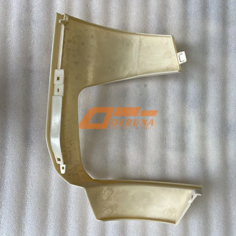 WG1664245004 Bumper Right Section