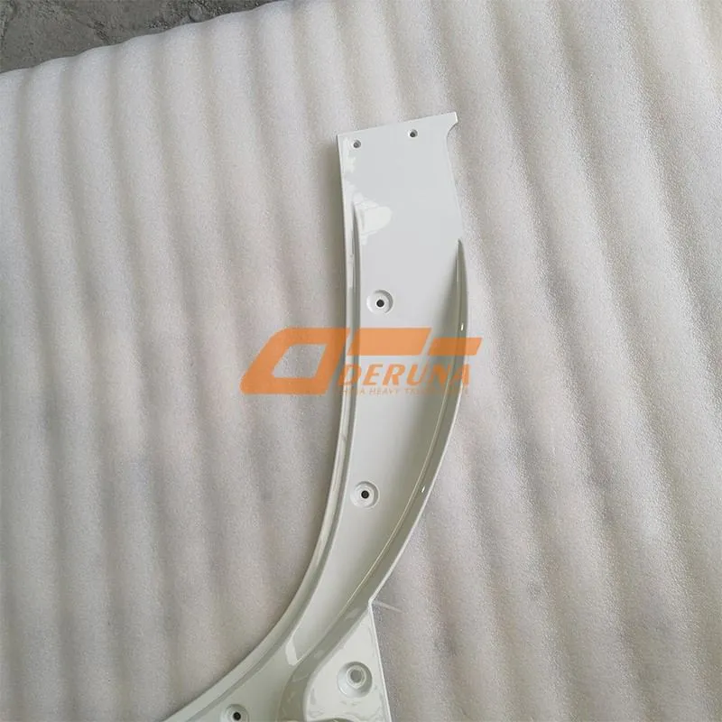WG1664335103 Left Door Lower Trim Panel Inside