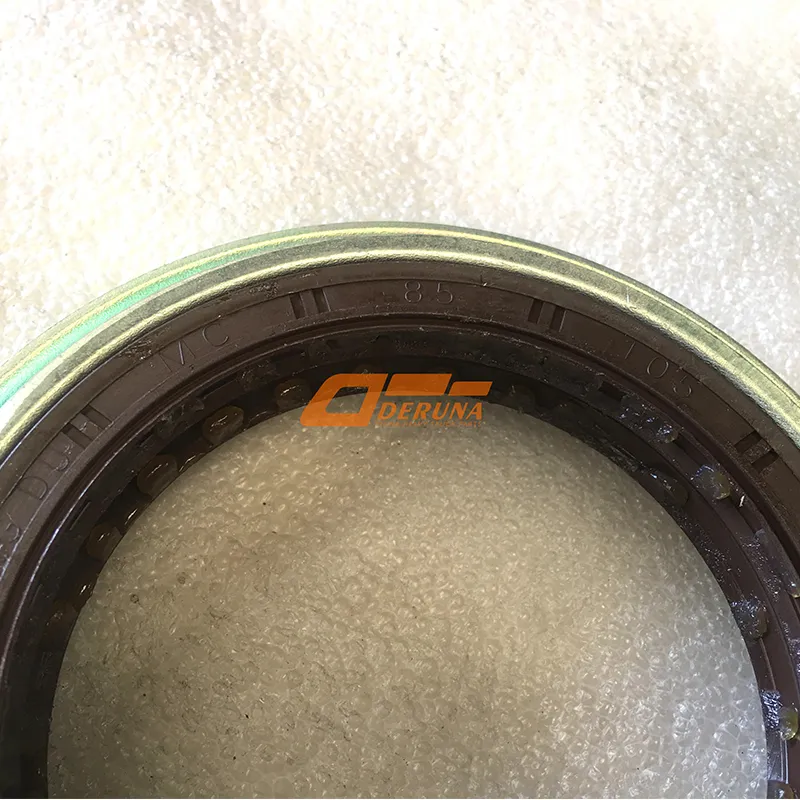 WG7117329018 Oil Seal Assembly