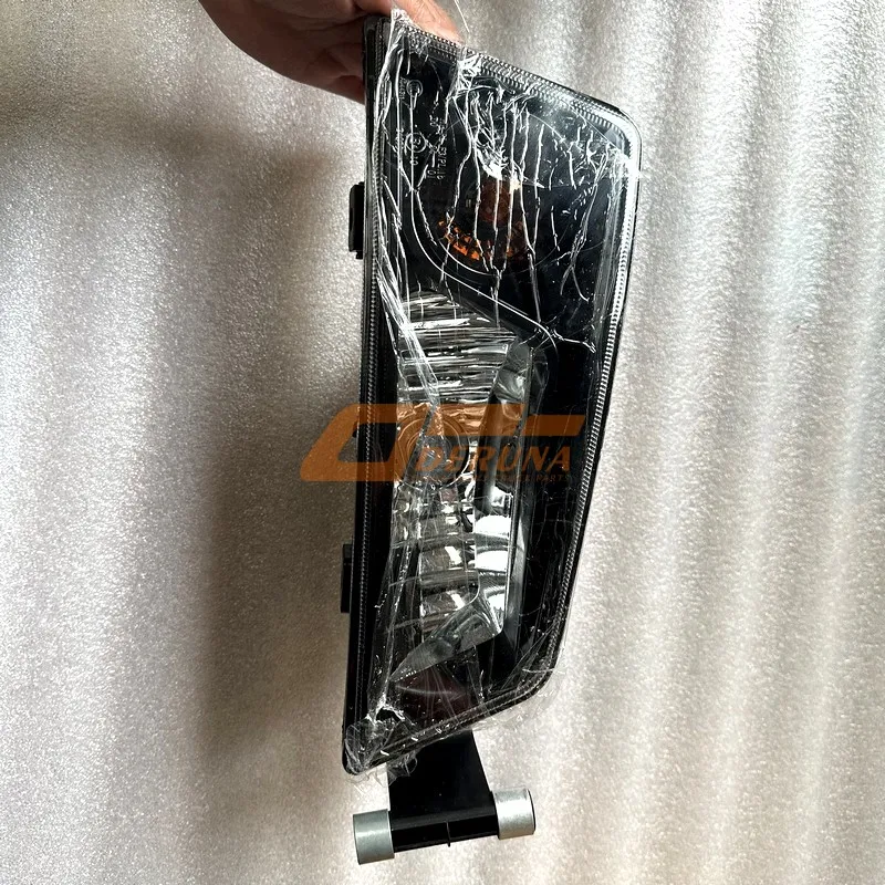AZ962272000013 Front Combination Lamp Assembly (RightBlack Frame)