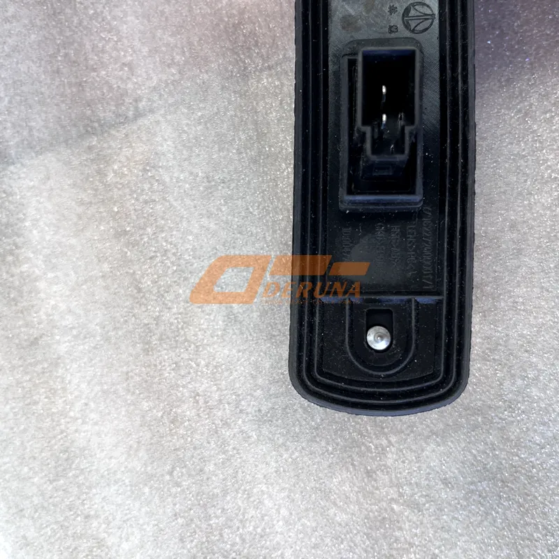 YZ962272000001 Trailer Front Marker Light