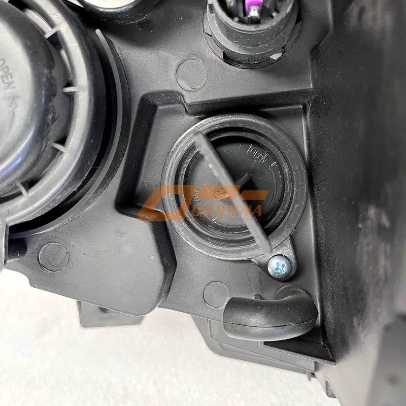 3711015-59A-C Left Front Combination Lamp Assembly