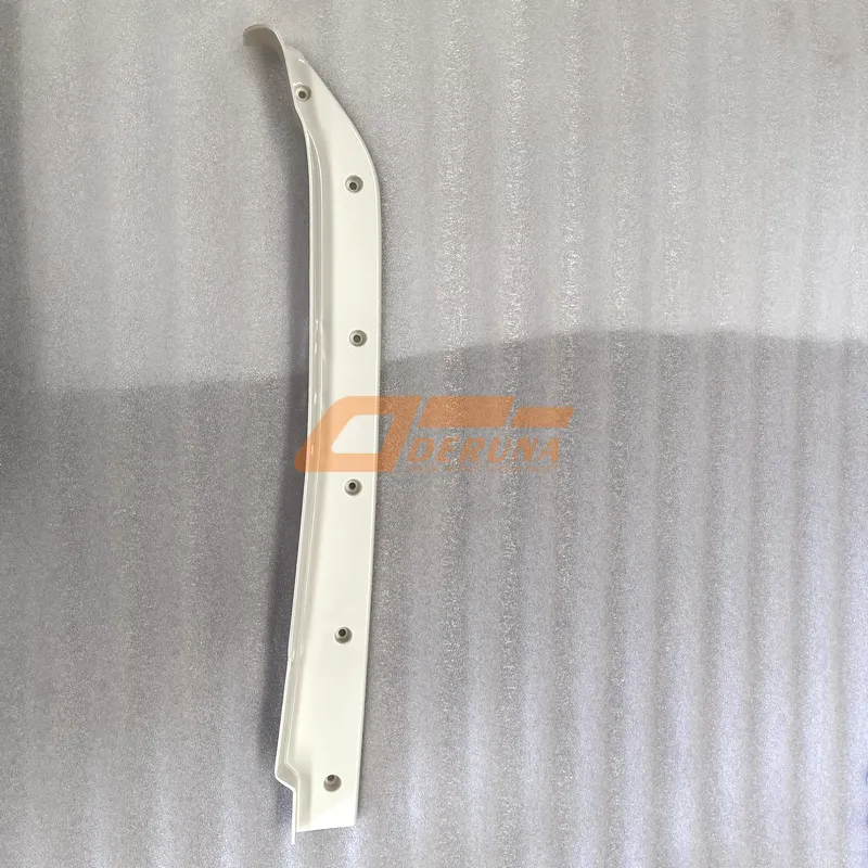 712W41610-1312 Bumper Right Trim Plate