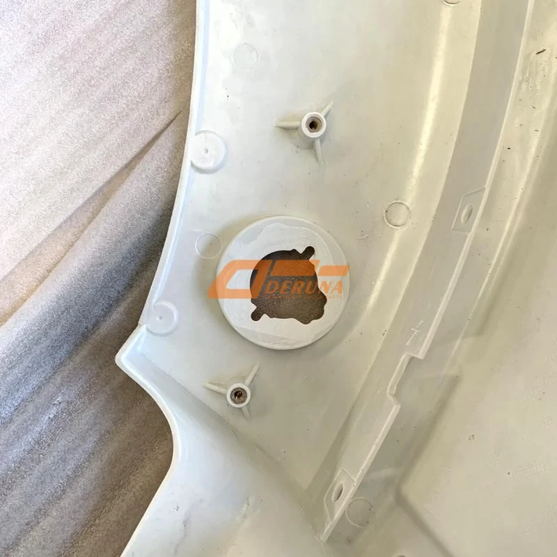 812W61510-0828TQS702 Left Front Fender (Wide Body Low Position)