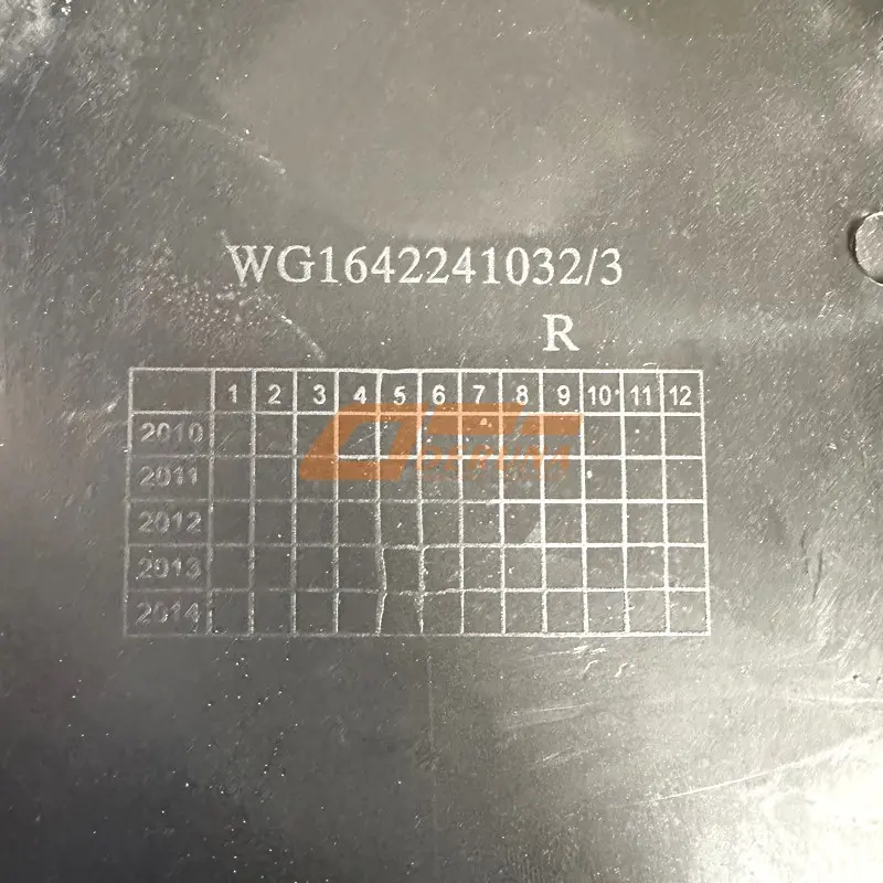 WG1642241032 Lower Right Pedal