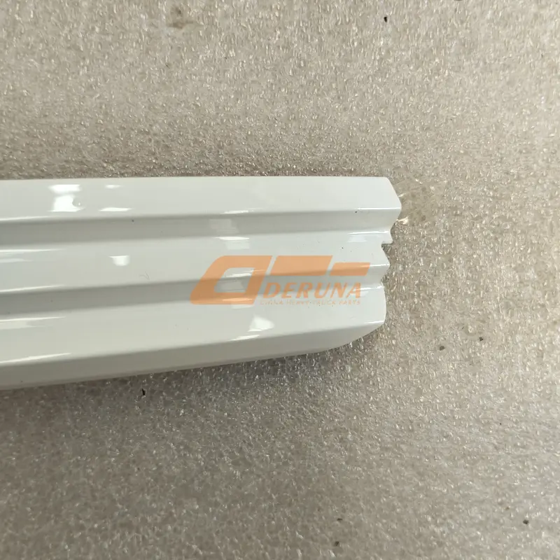 2803093-2000/E Left Headlight Trim