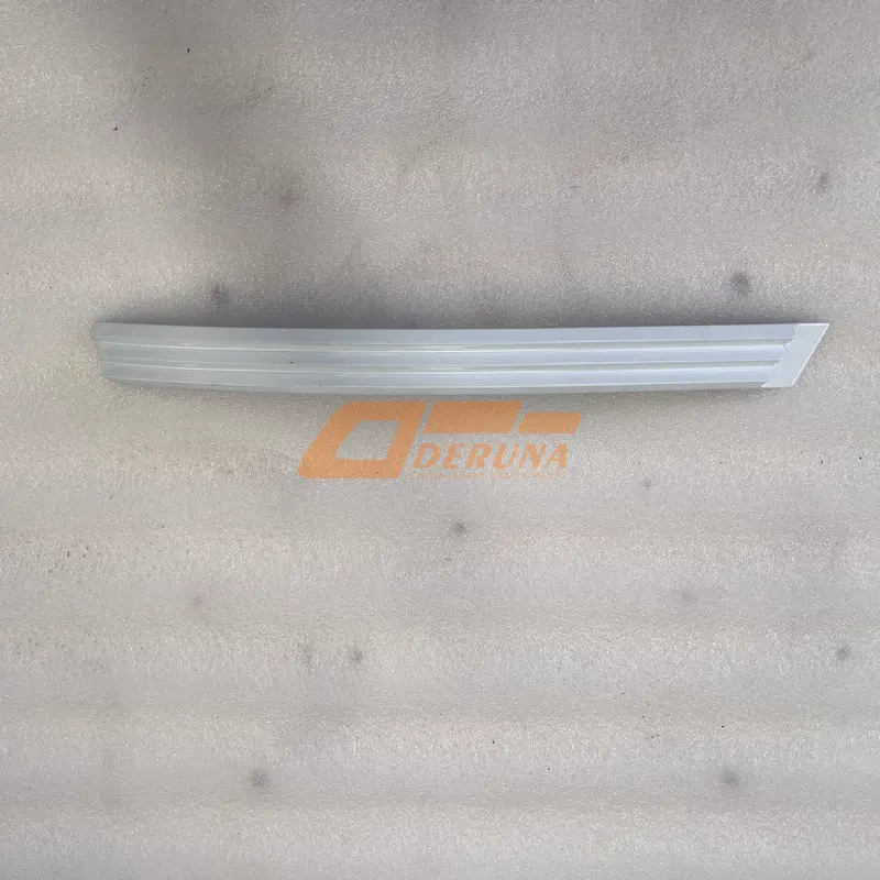 2803094-2000/E Right Headlamp Trim