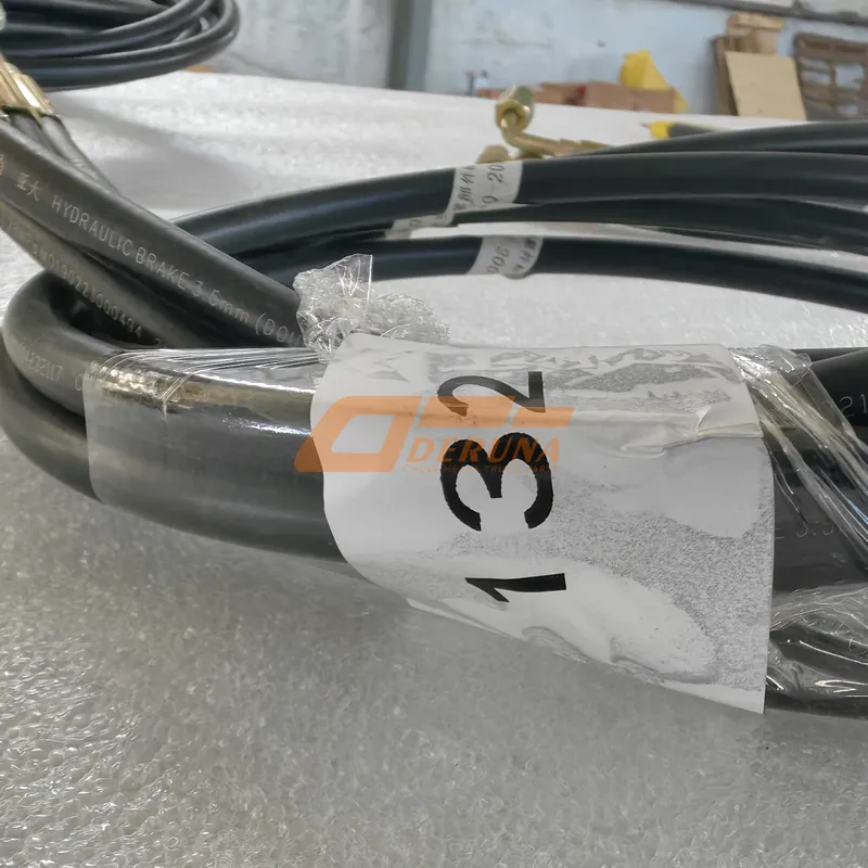 5002110-2000-C00/A Hose assembly from pump to tee, FAW J7 feed