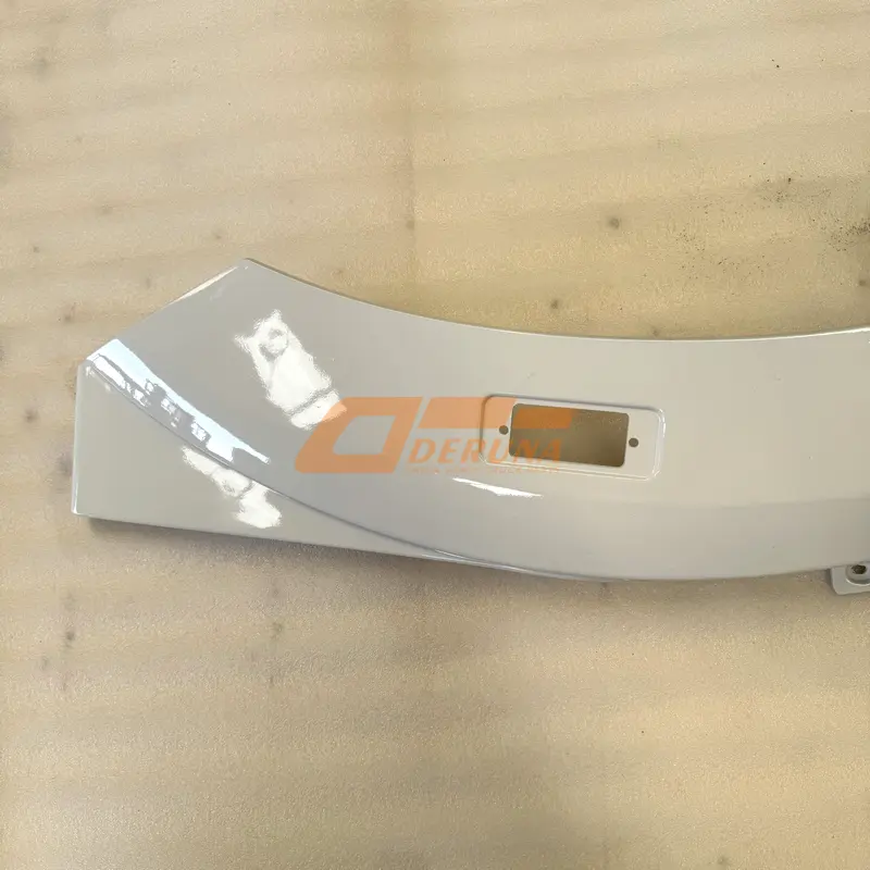 5103122AB35/A-T Right Upper Fender