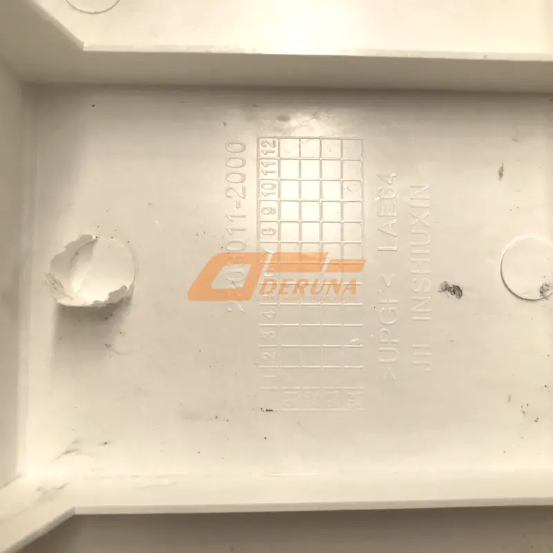 2803011-2000/H Front Bumper Center