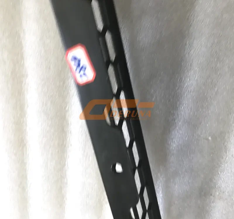 2803051-2000/F Front Bumper Upper Trim Cover