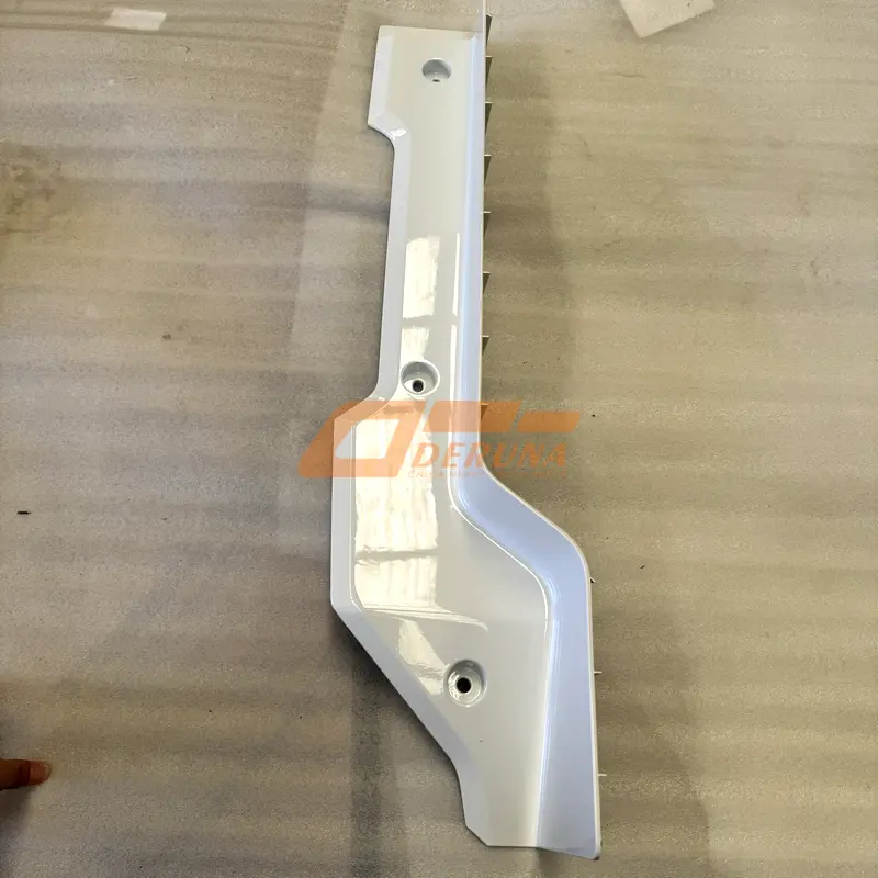 2803082-2000/D Front Bumper Right Side Trim Panel (See 2803081-2000)