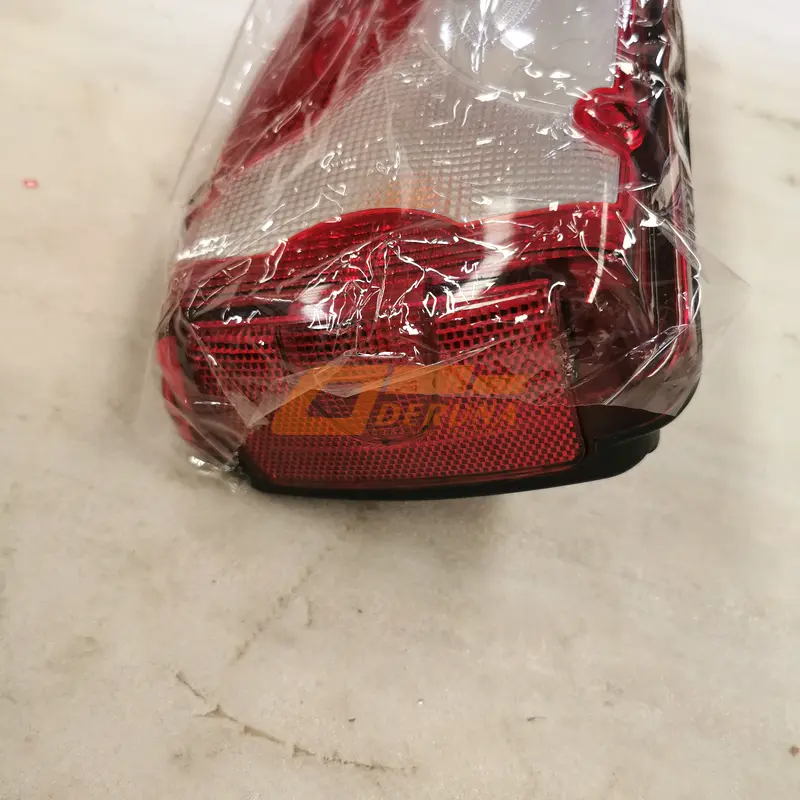 3716015-2000-C00/C Left Rear Combination Lamp Assembly