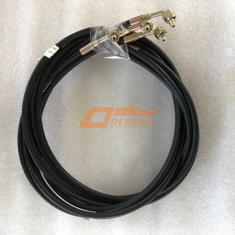 5002080-2000-C00/G Hose assembly from tee to pump, return FAW J7