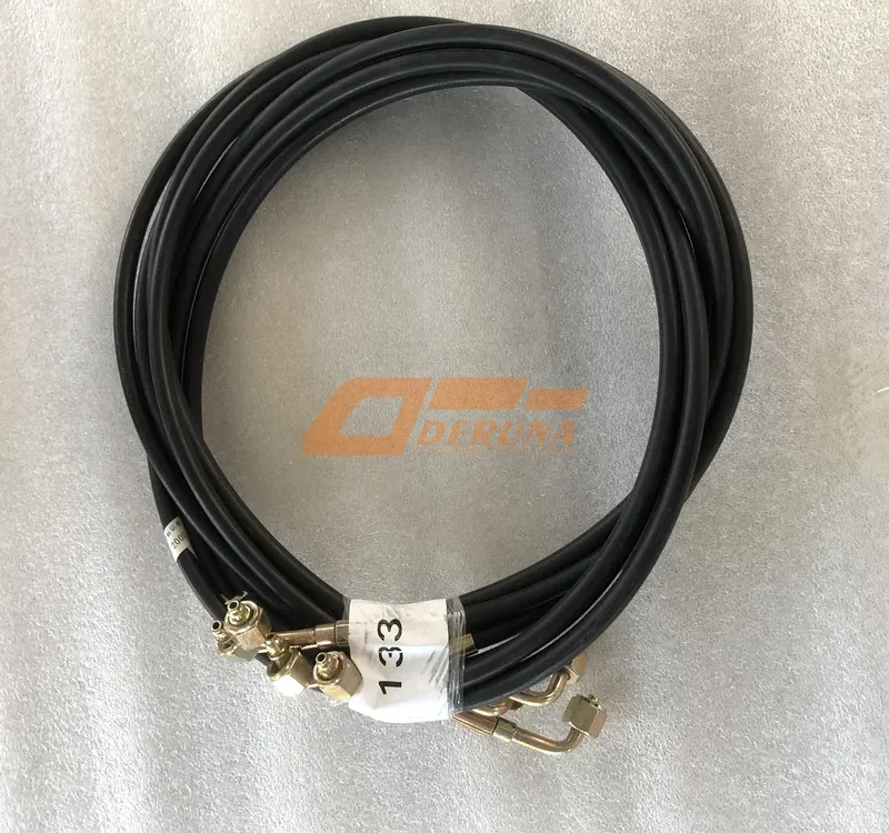 5002080-2000-C00/G Hose assembly from tee to pump, return FAW J7