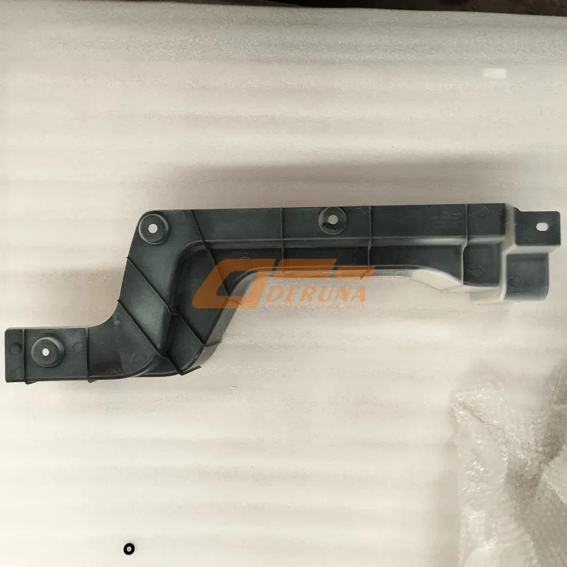 8406059-C6200 Left Trim Cover-Bumper