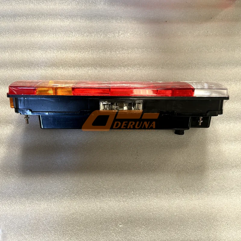 A520-544-01-03 Left Tail Light