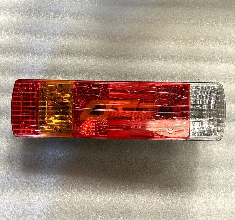 A520-544-01-03 Left Tail Light