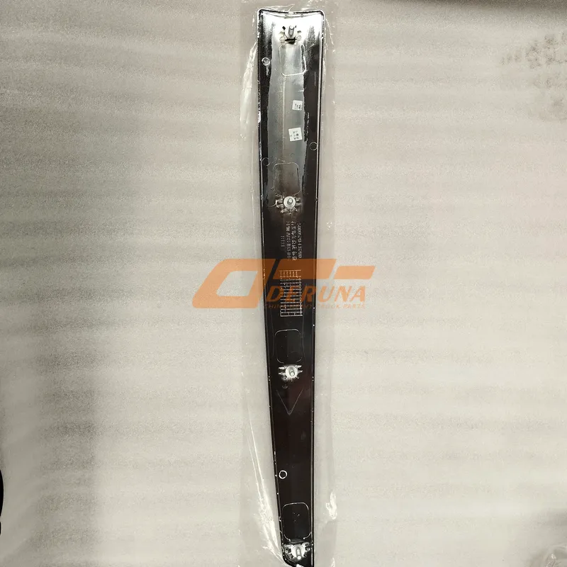 5000520-C6200 Right trim strip assembly - emblem, symmetrical with left