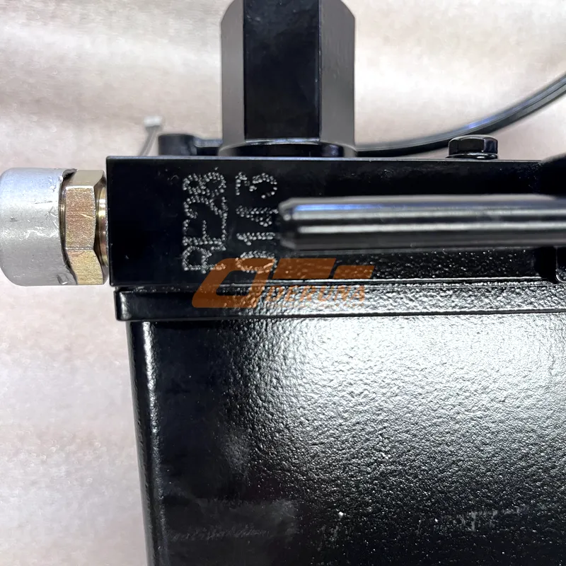 5005010-C6104 Manual oil pump assembly- 100% Genuine Factory Price
