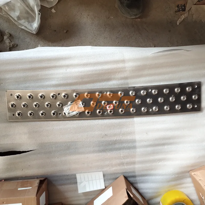 8406085-C6201 Center Footrest-Bumper