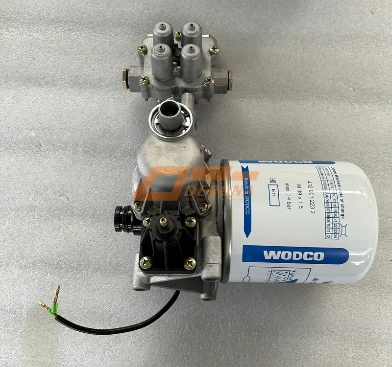 3515010-523 MoistureOil Separator Assembly