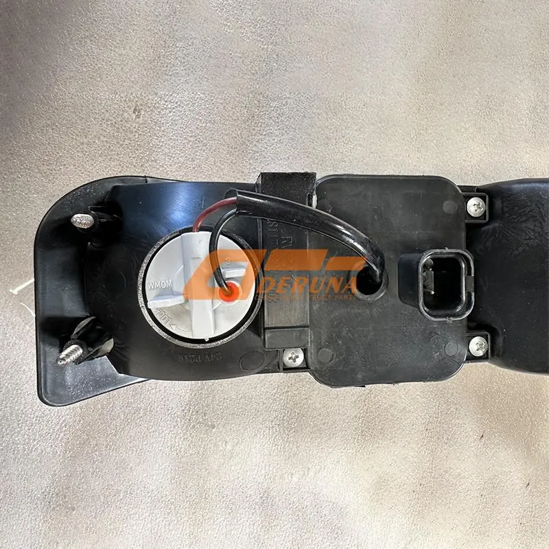 811W25320-6002 Front Combination Lamp Assembly(Right)-C7