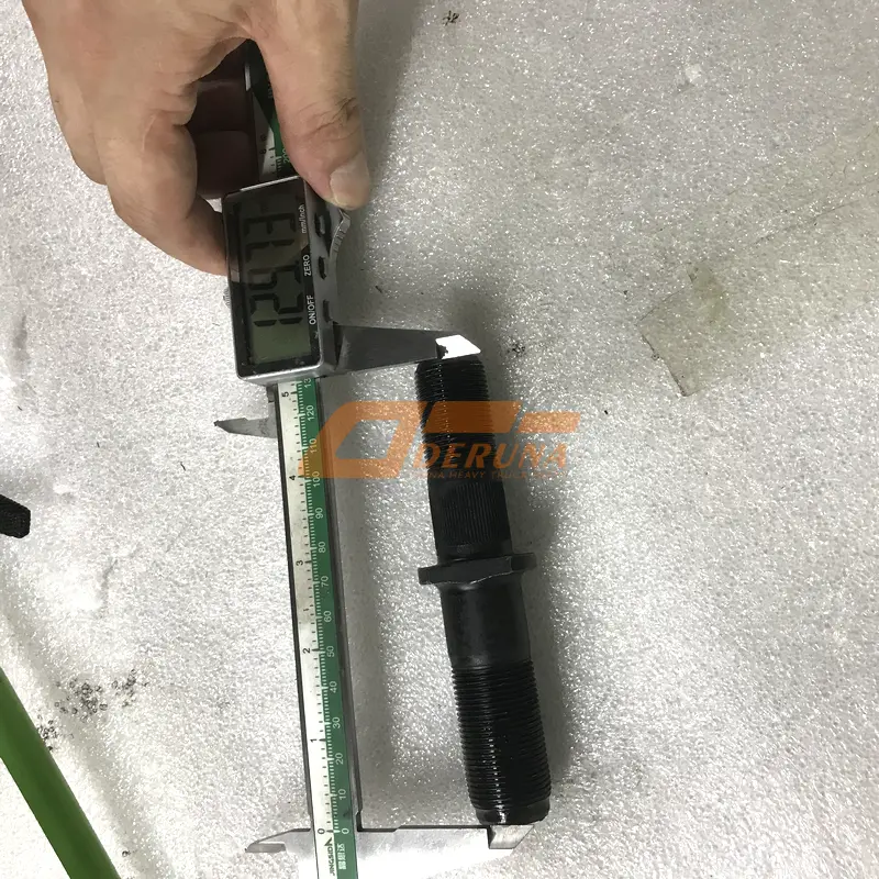 2406101ZY2D Front Twin Wheel Bolts With Nuts L=120 M24 M22
