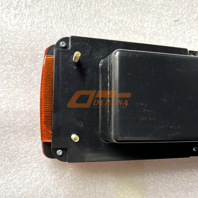 3716020-362 Right Rear Tail Light