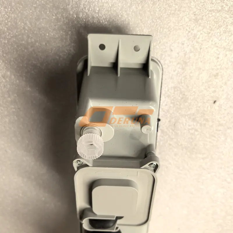 3732015-53A Left Fog Lamp J6