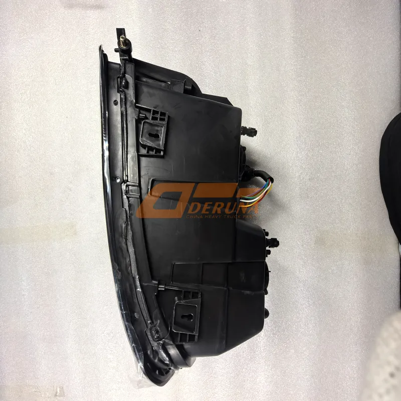 DZ97189723240 Shaanxi Shaqi Man X3000 Dump Truck Right Headlight