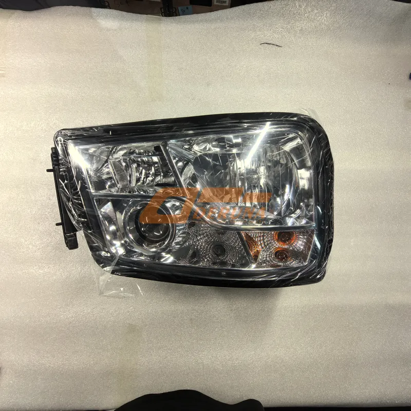 DZ97189723240 Shaanxi Shaqi Man X3000 Dump Truck Right Headlight