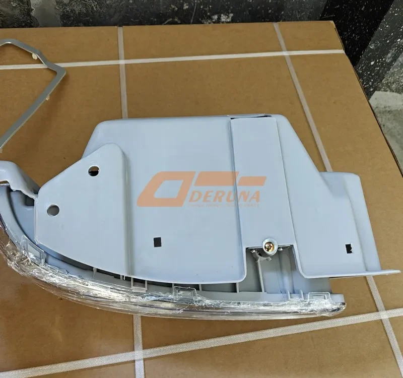 WG9719720001、WG9719720002 Headlight