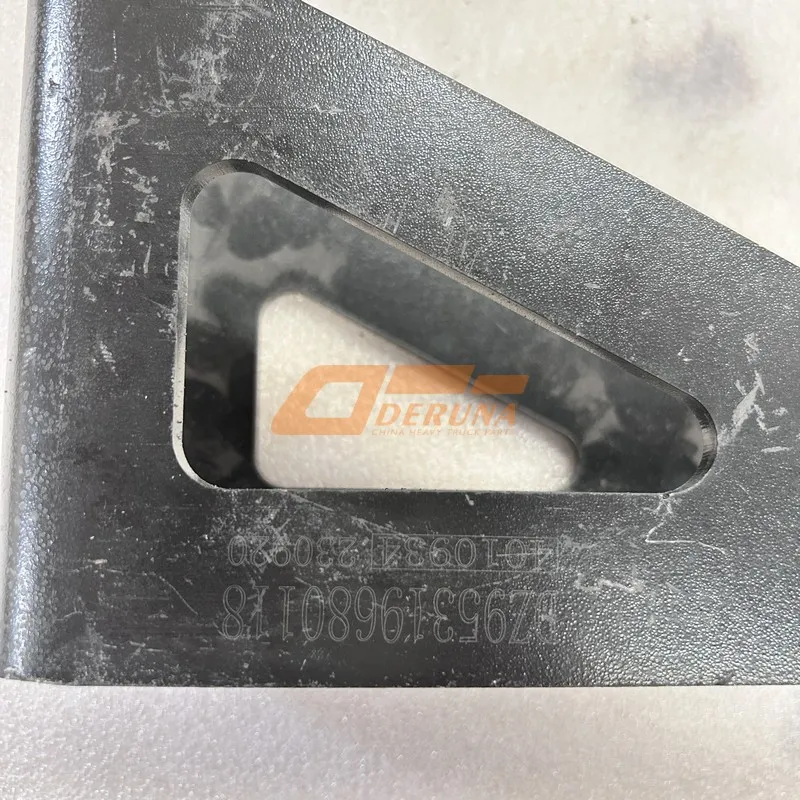 DZ95319680118 Front Shock Absorber Bracket