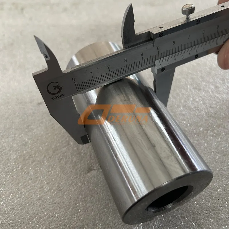VG156003001361560030013 Quality Wd615 Piston Pin