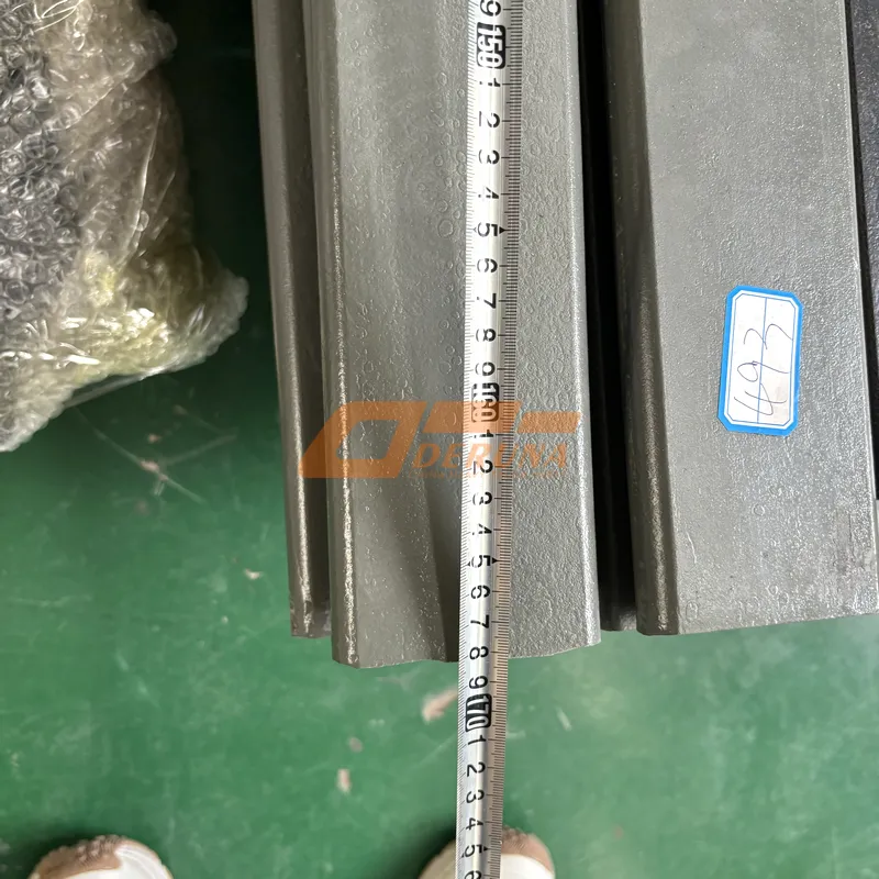 WG9638520008-1 Rear Spring Leaf #1 L=1680 25X90 (Straight)