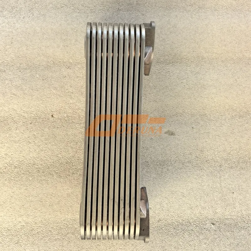 200V05601-0167 Radiator Oil Heat Exchanger T5GSitrak Mc11