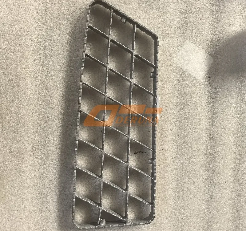 DZ13241240672 Footboard F3000 Right (Upper Step) Aluminum