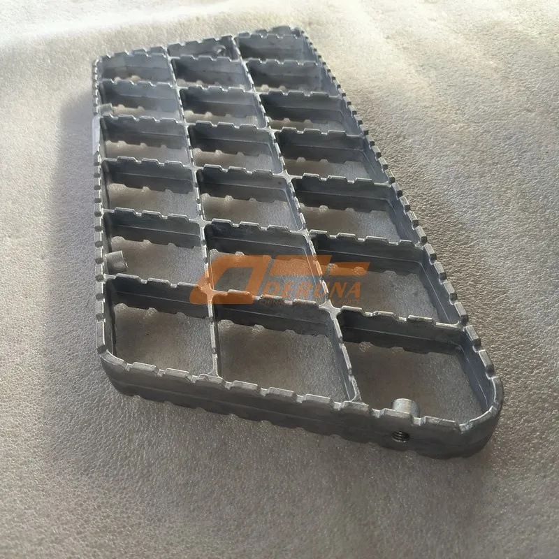 DZ13241240674 Footboard F3000 Right (Middle Step) Aluminum