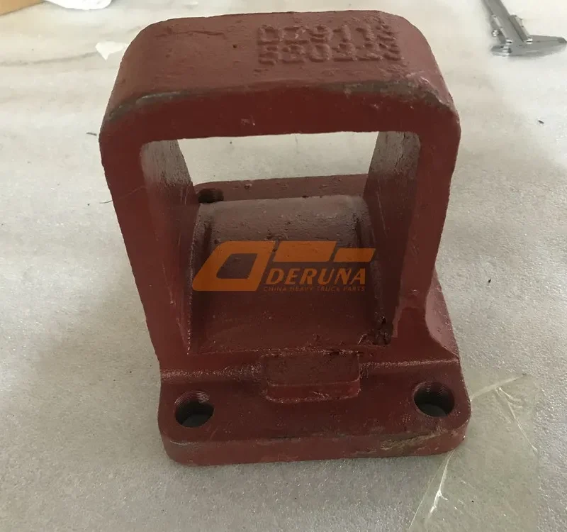 DZ9114520223 Rear Leaf Spring Bracket Front Right (Rear Left)