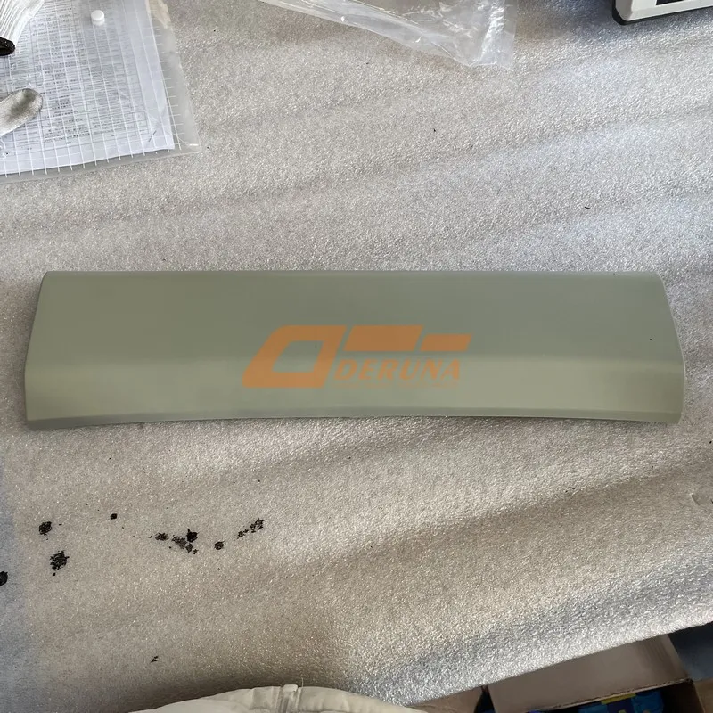 DZ9X259620022 Bumper Upper Center Decoration Strip Shaanxi Automobile X6000